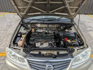 Nissan Sunny 2011