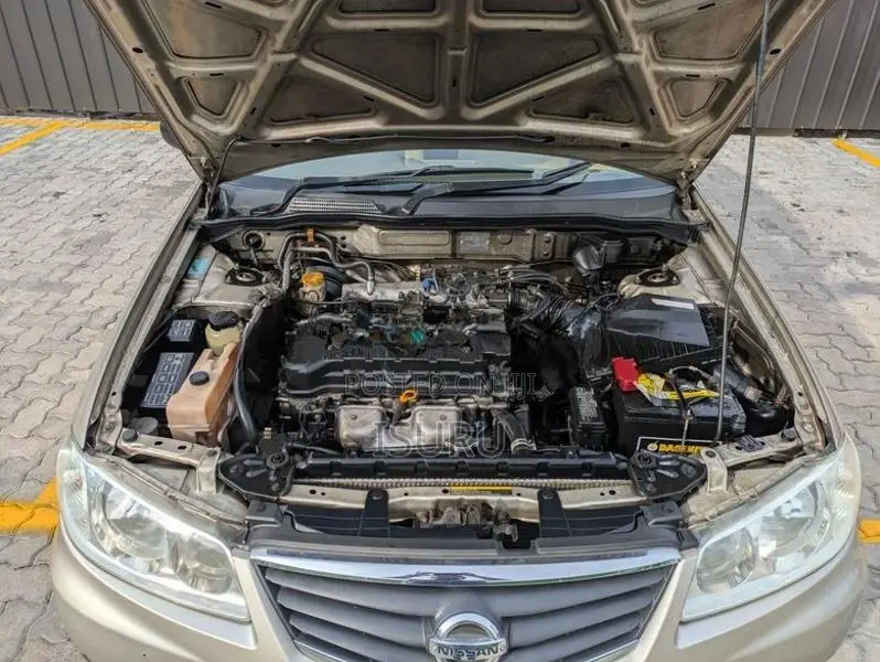 Nissan Sunny 2011