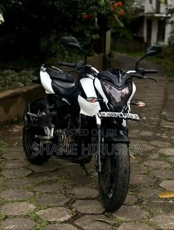Bajaj Pulsar NS200 2016