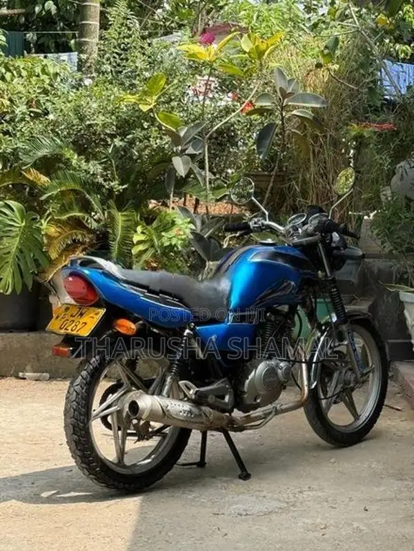 Suzuki EN125-2A 2005