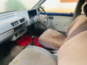 Nissan Sunny HB11 1983