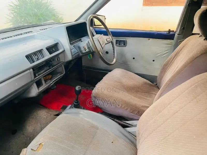 Nissan Sunny HB11 1983