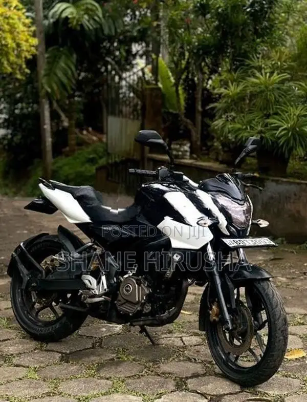 Bajaj Pulsar NS200 2016