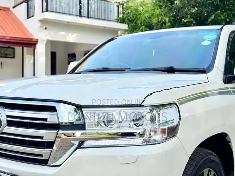 Toyota Land Cruiser V8 VX 2010