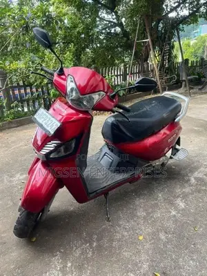 Mahindra Gusto 2017
