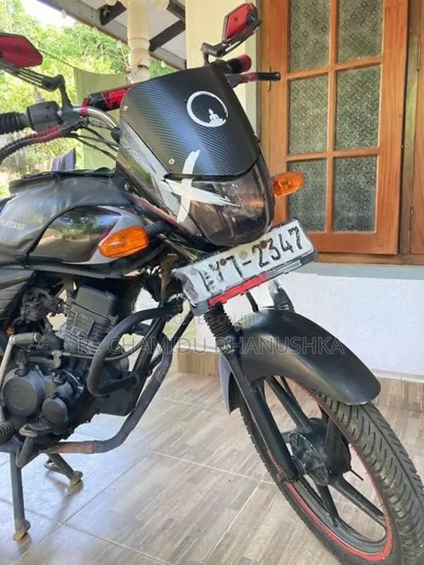 Bajaj Platina 2013