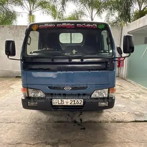 Nissan Atlas 2000