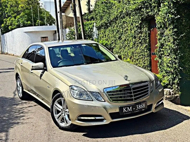 Mercedes Benz E200 W212 First Owner 2010