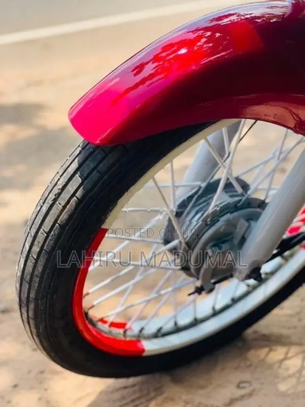 Bajaj CT100 2012