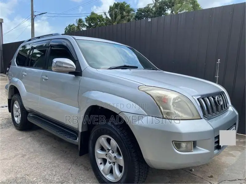 Toyota Land Cruiser Prado TRJ120 Fully Loaded 2006