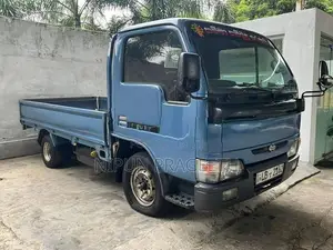 Nissan Atlas 2000