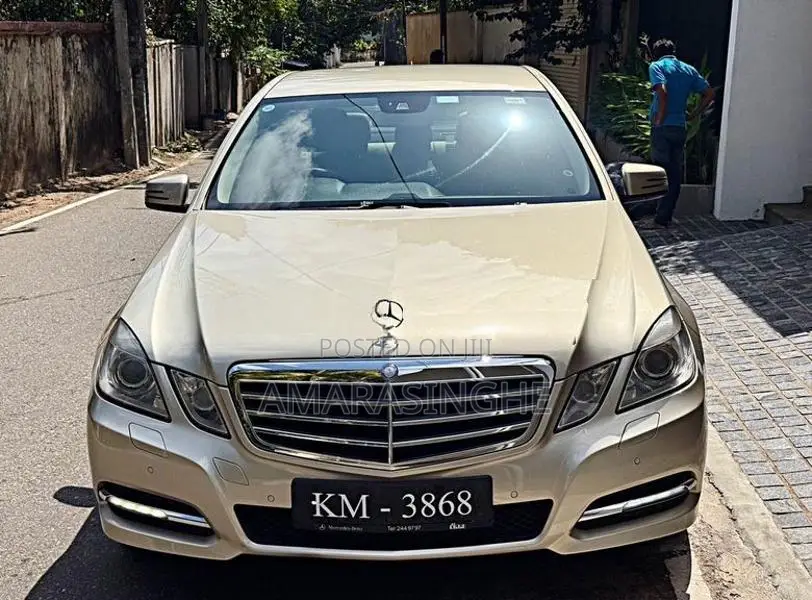 Mercedes Benz E200 W212 First Owner 2010