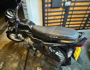 Bajaj Platina 2018