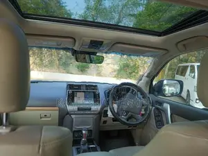 Toyota Land Cruiser Prado TX J150 2017
