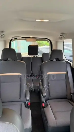Nissan Serena 2025