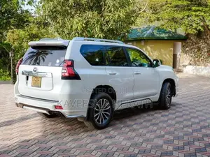 Toyota Land Cruiser Prado TX J150 2017