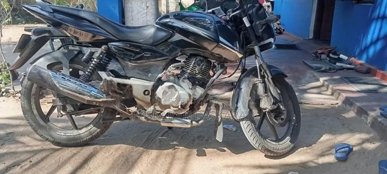 Bajaj Pulsar 150 2016