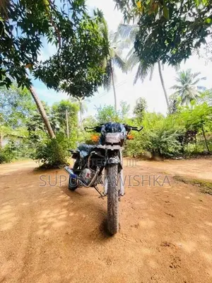 Bajaj CT100 2005