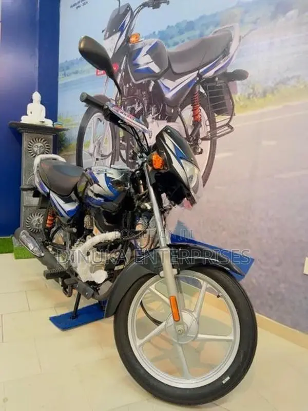 Bajaj CT100 es 2026