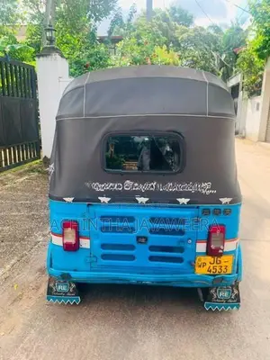 Bajaj RE 2004