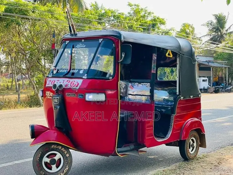 Bajaj RE tuk 2011