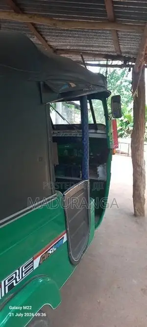 Bajaj RE 2006