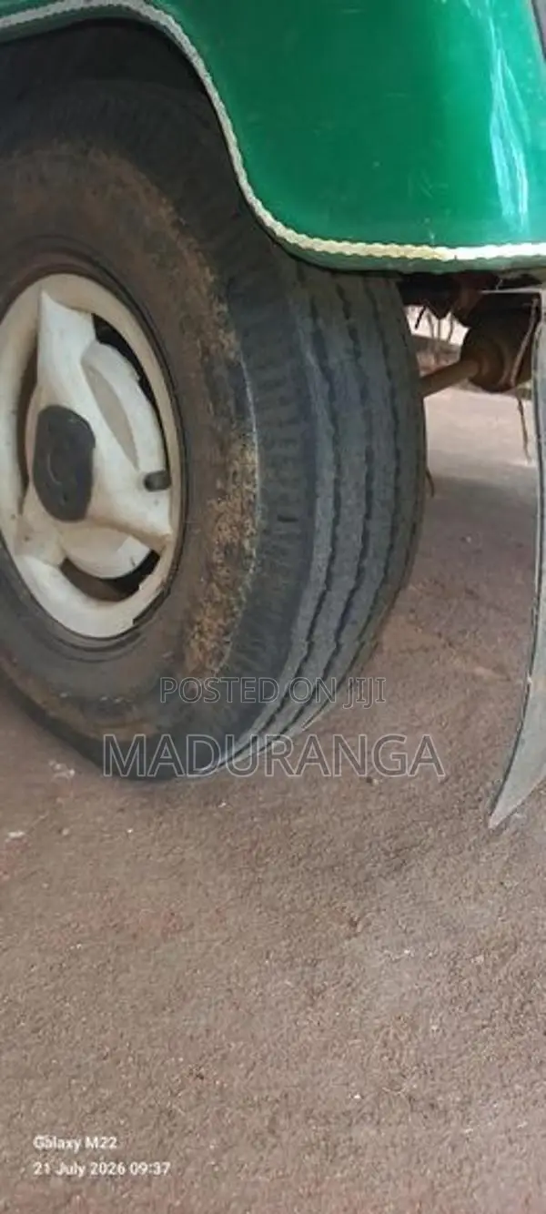 Bajaj RE 2006