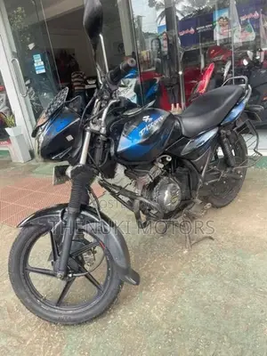 Bajaj Discover 2015