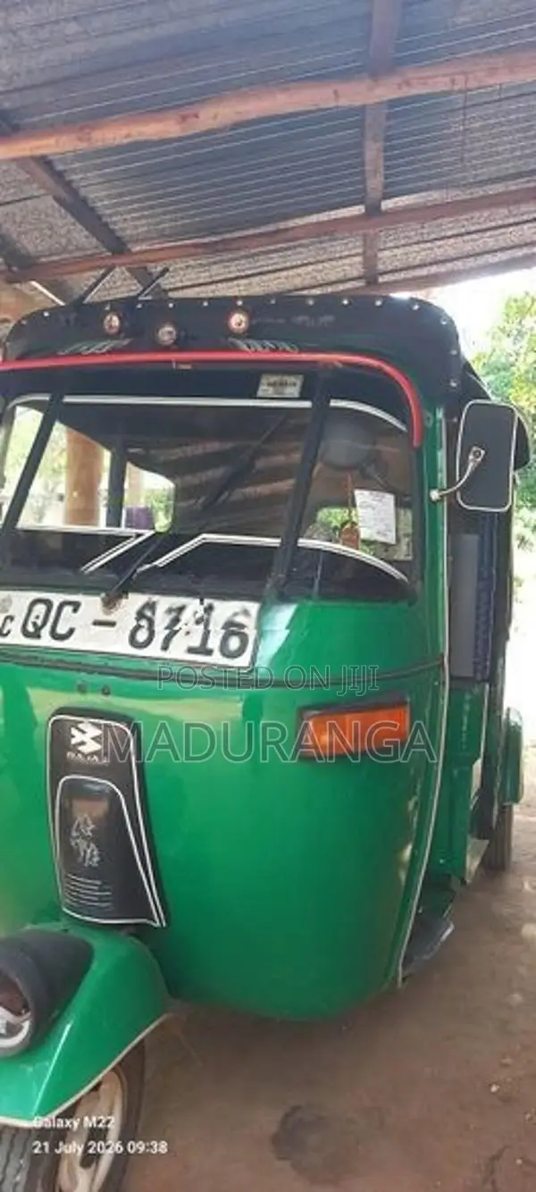 Bajaj RE 2006