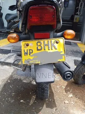 Bajaj CT100 2018