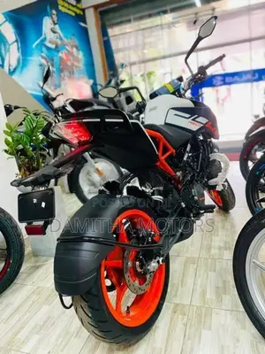 KTM Duke 160 2026