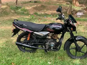 Bajaj Platina 100 2011