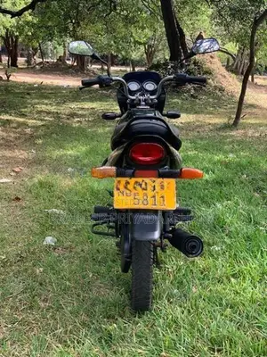 Bajaj Platina 100 2011