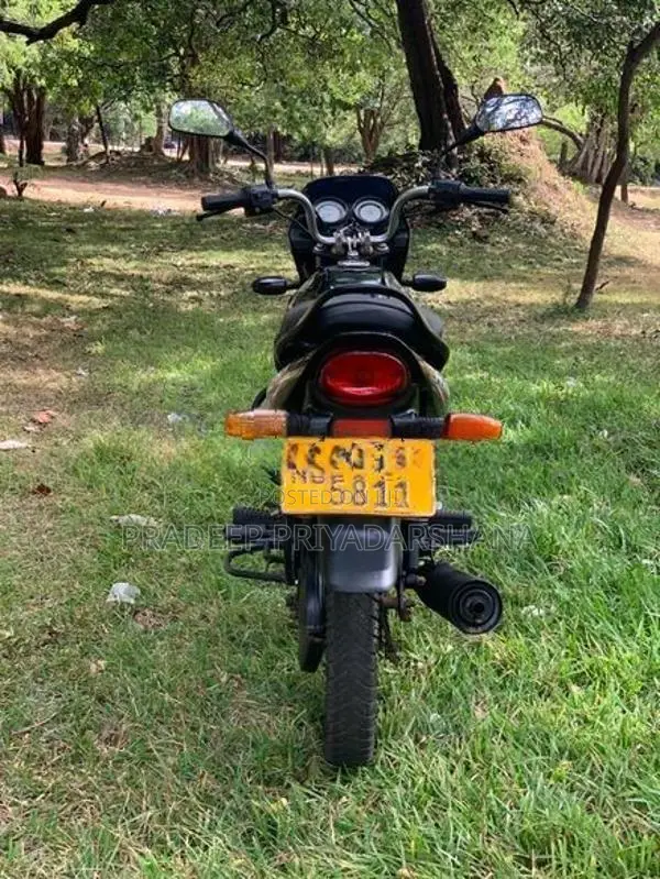 Bajaj Platina 100 2011