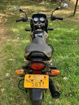 Bajaj Platina 100 2011