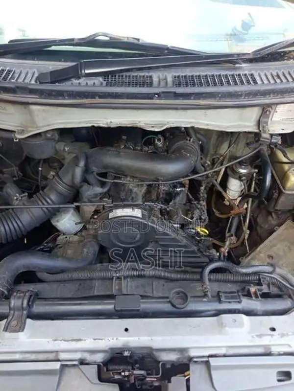Toyota Noah 1999