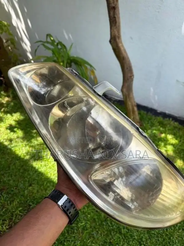 N17 Headlight (Left)