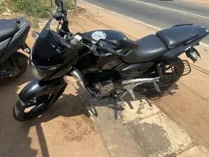 Bajaj Pulsar 180 2010