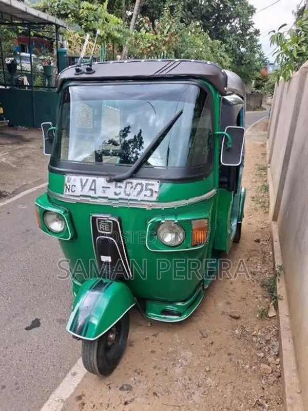 Bajaj RE 4stroke 2010