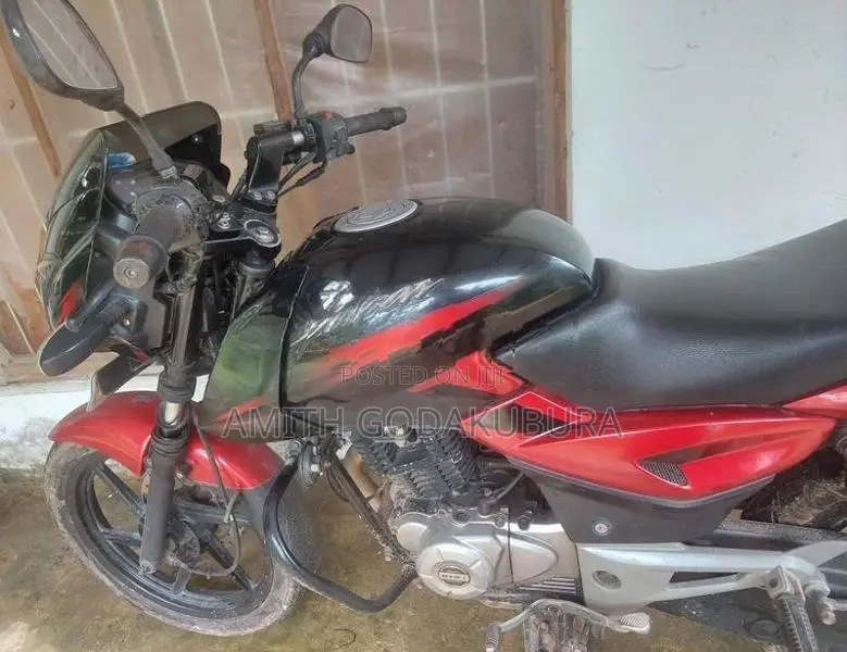 Bajaj Pulsar 150 2017