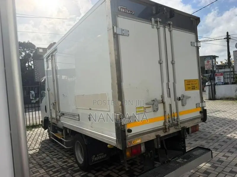 Isuzu Elf FREEZER 10.5 2017