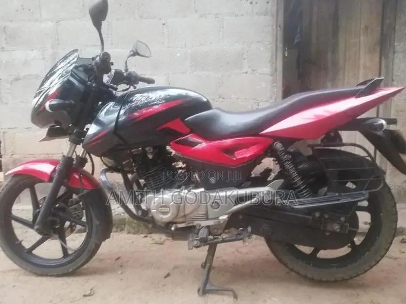Bajaj Pulsar 150 2017