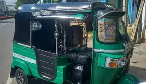 Bajaj RE 4Stroke 2011