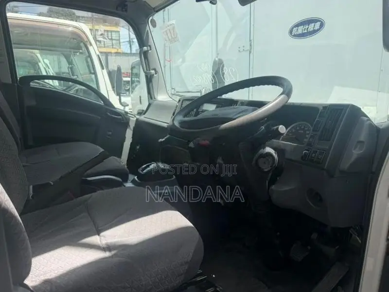 Isuzu Elf Freezer 14.5 2019