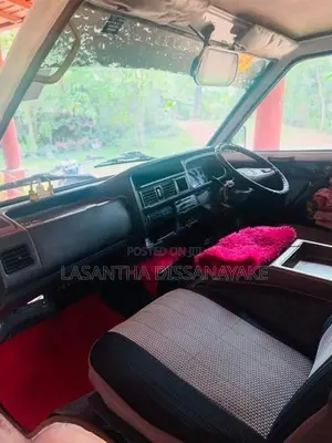 Nissan Vanette 1990