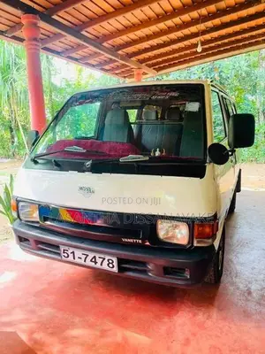 Nissan Vanette 1990
