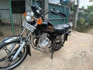 Suzuki GN 125 H Haujuo 2019