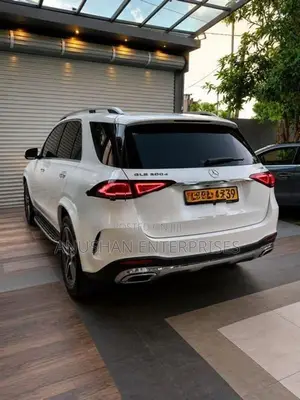 Mercedes Benz GLE 300D AMG Premium Plus 2020