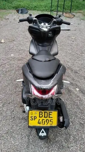 Honda PCX 125 A mark 2007