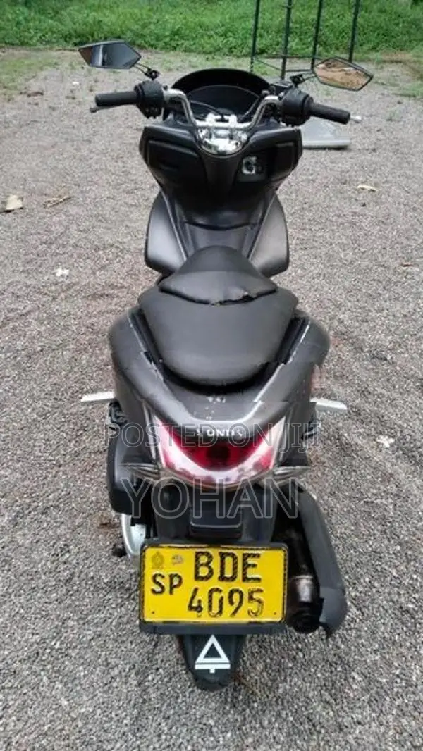 Honda PCX 125 A mark 2007
